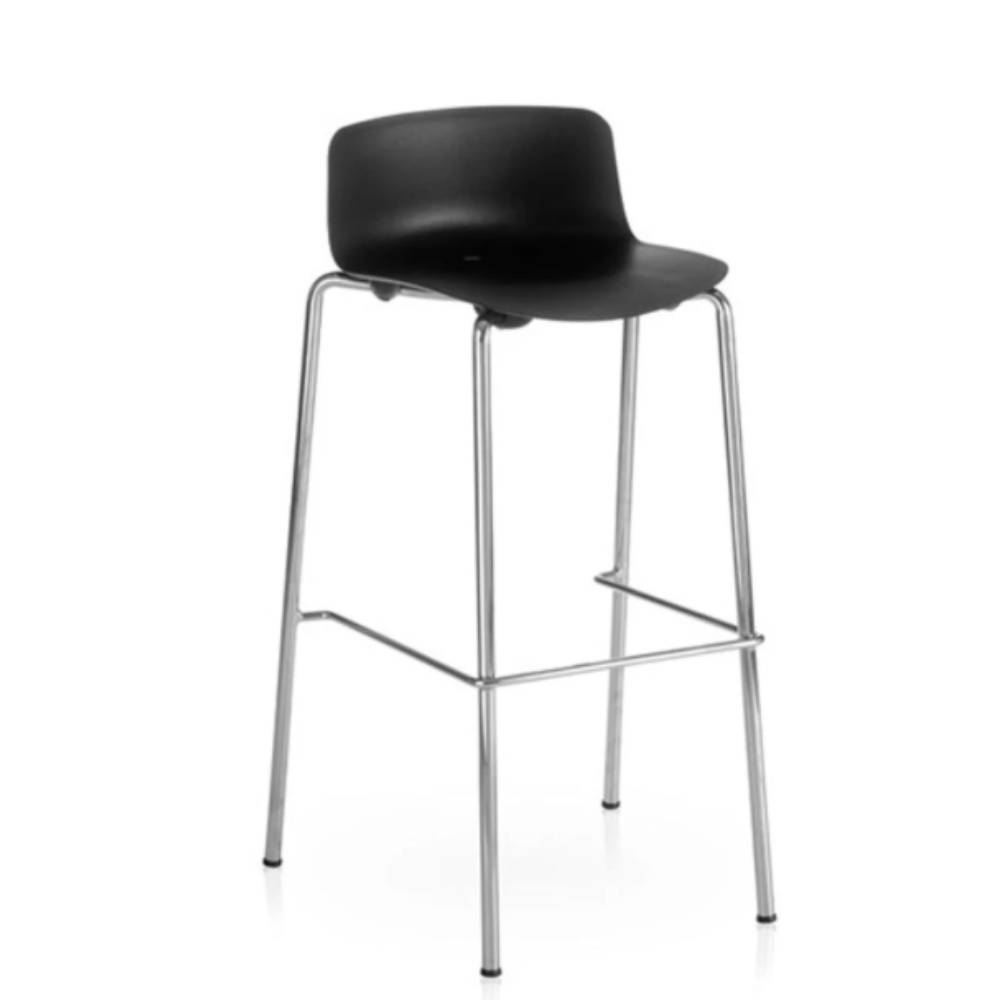 Banco alto Colos Vesper 3T con asiento curvo de polipropileno y estructura tubular cromada