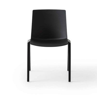Silla comercial Labenze Jubel IV de tecnopolímero con cuatro patas de acero recubierto apilable