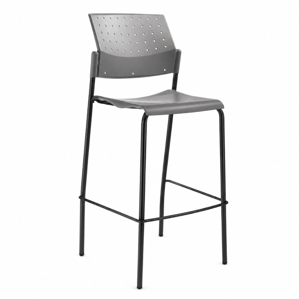 Banco alto Labenze Areta con asiento de polipropileno y base de cuatro patas fijas tubulares de acero con descansa pies.