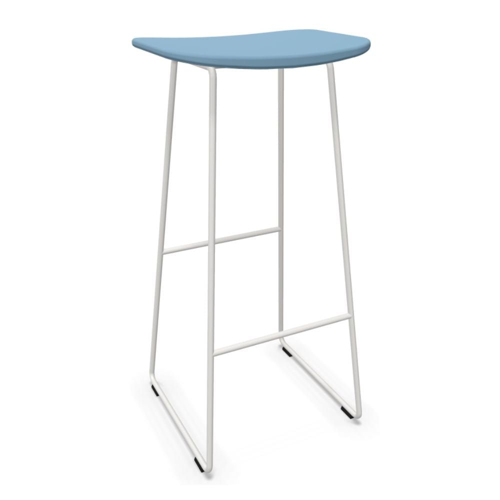 Banco alto Infiniti Klejn 113-5400H-P con base trineo de acero y asiento de polipropileno de color
