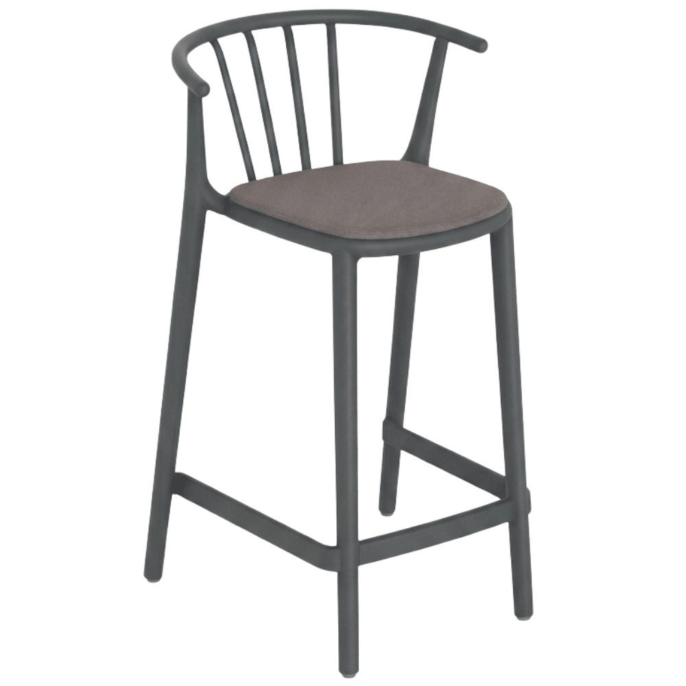 Banco Resol Woody Medio con asiento tapizado en tejido acrílico y estructura para uso interior y exterior.
