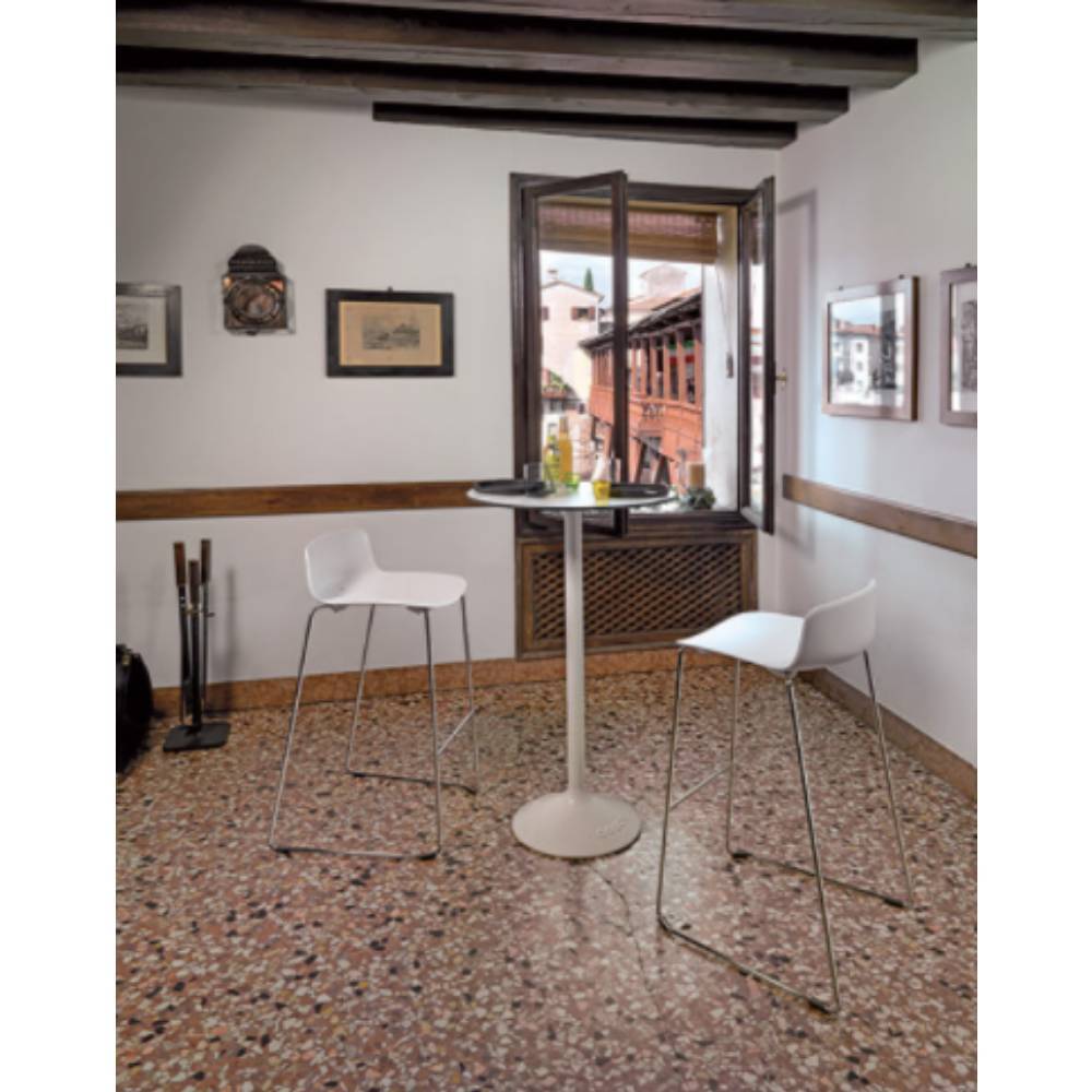 Mesa periquera redonda Colos Stato A/T-600 con base de acero y pedestal tubular alto