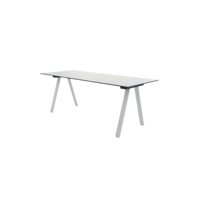 Mesa rectangular COLOS VU B/R 2000 con base tripie de metal y cubierta multicapa laminada HPL