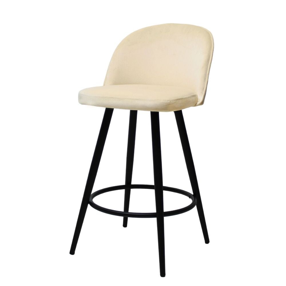 Banco bajo Kingstrong Avila con asiento y respaldo tapizados en tela y base de metal en acabado mate.