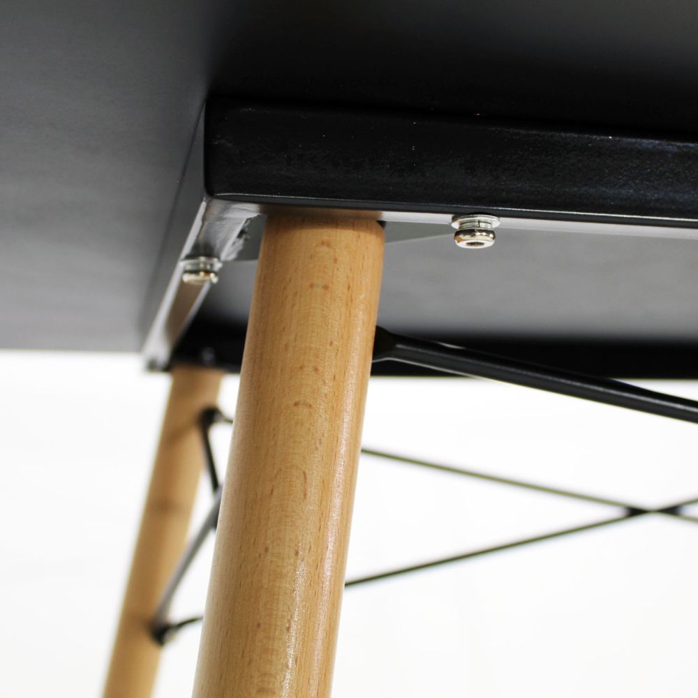 Mesa rectangular Kingstrong Oslo con estructura y cubierta de madera de diseño minimalista